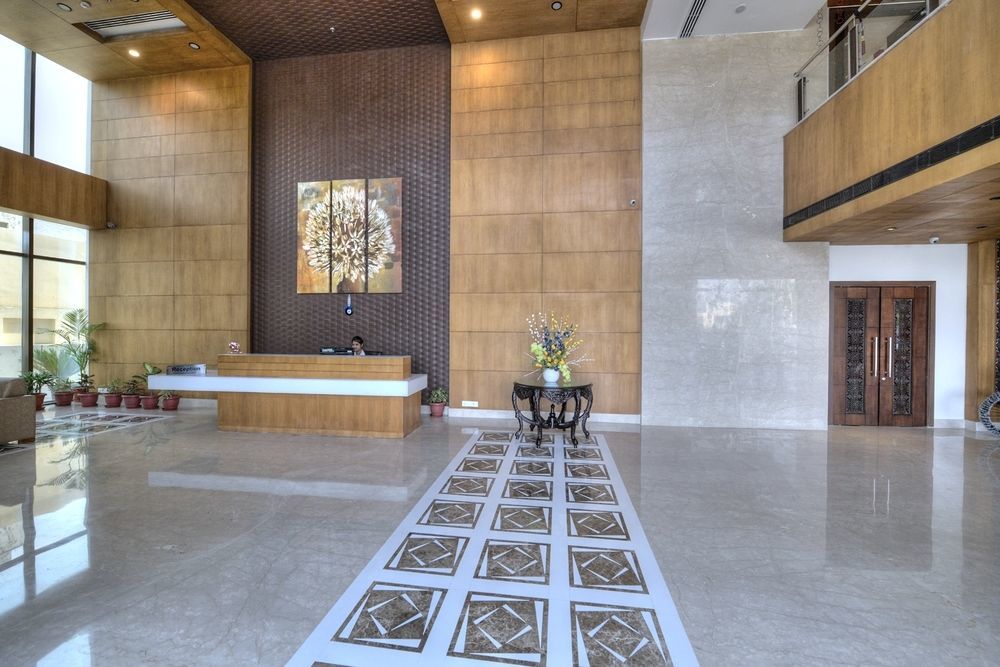 Hotel Delite Grand Faridabad Eksteriør billede