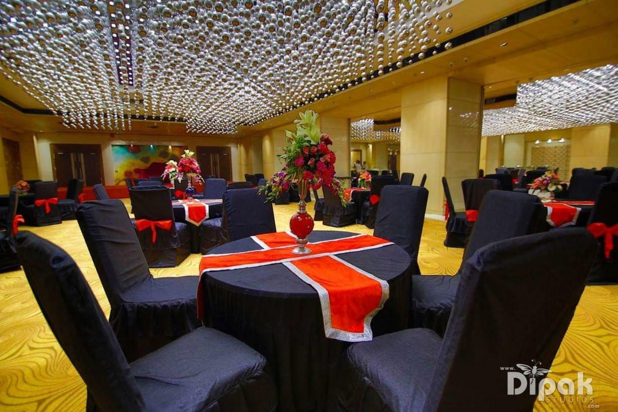 Hotel Delite Grand Faridabad Eksteriør billede