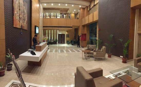 Hotel Delite Grand Faridabad Eksteriør billede
