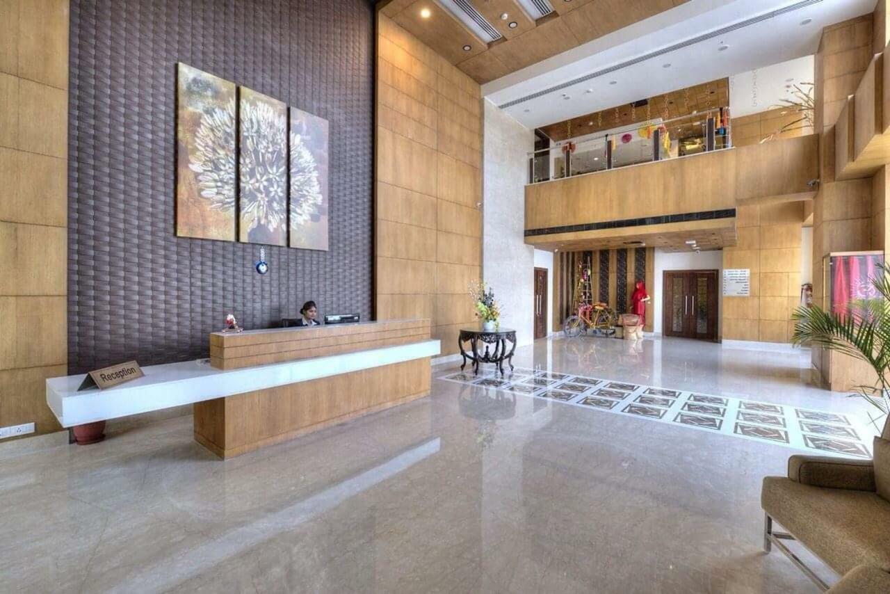 Hotel Delite Grand Faridabad Eksteriør billede